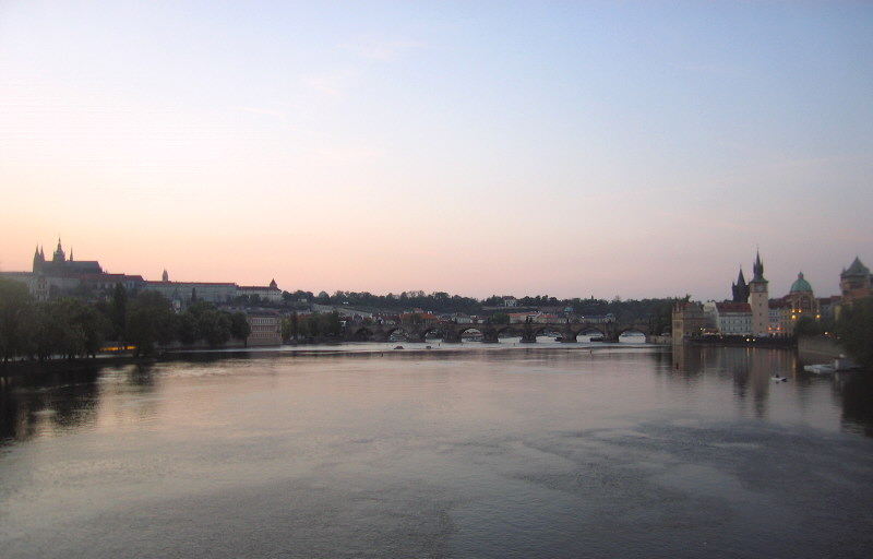 PRAG02.JPG