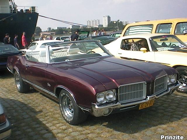 1971 Oldsmobile Cutlass Supreme convertible