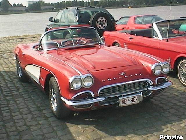 1961 Chevrolet Corvette convertible