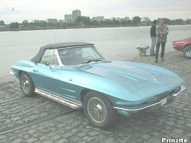 1964 Chevrolet Corvette Sting Ray convertible