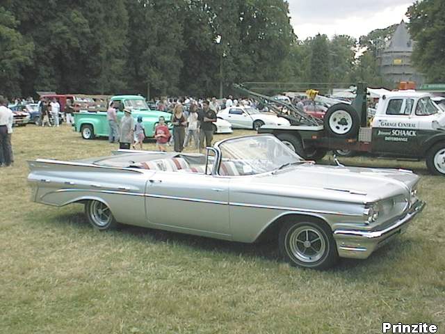 1959 Pontiac Parisienne convertible