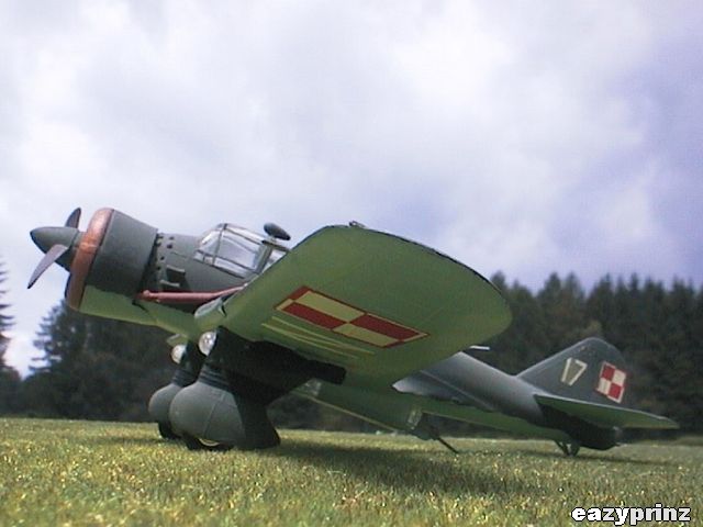 PZL 23 Karas (Heller 1/72)