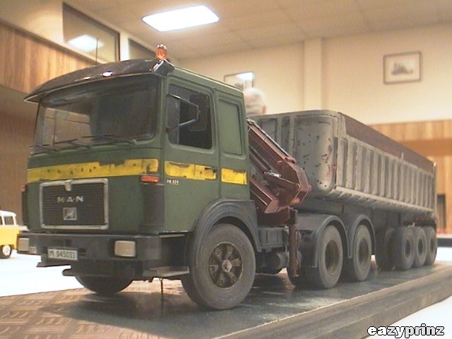 MAN gravel truck