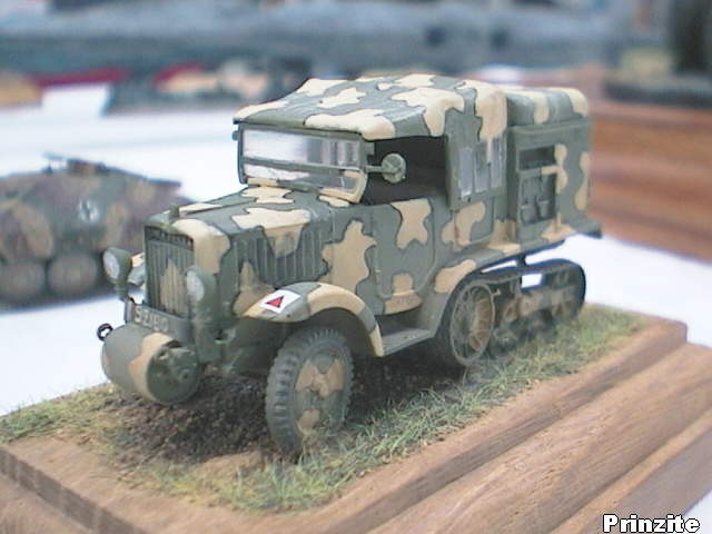Unic P107 artillery tractor